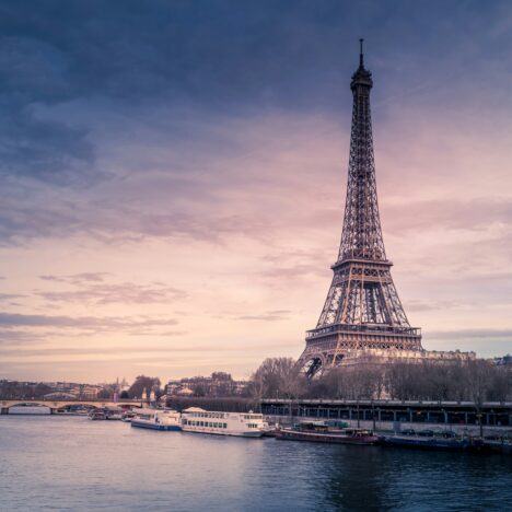 Torre Eiffel: O Ícone Inigualável de Paris